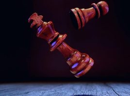 Chess Dynamics in a photo that shows a Kinfg and a pawn floating mid air